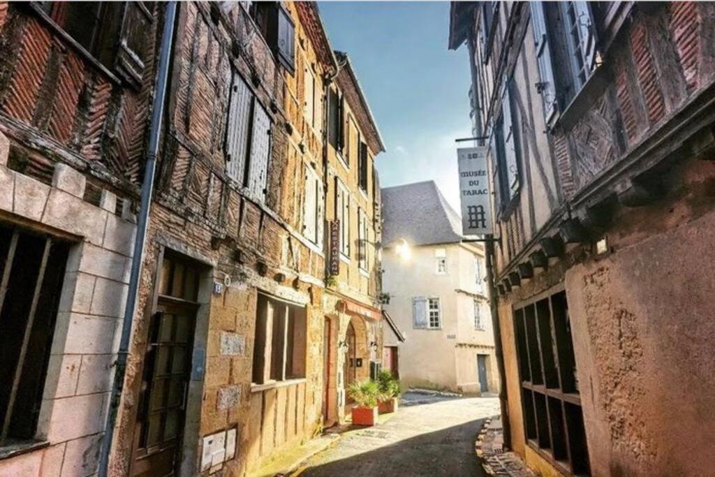 Appartement Au Coeur Du Centre Historique Bergerac Ngoại thất bức ảnh